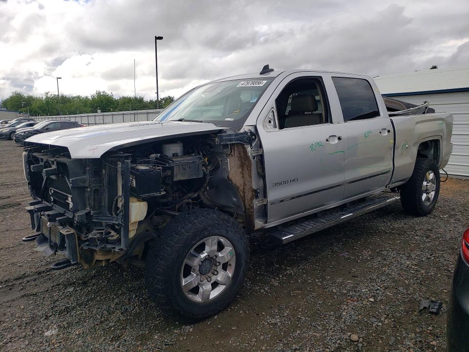 47978056 :رقم المزاد ، 1GT423E8XFF559394 vin ، 2015 Gmc Sierra مزاد بيع