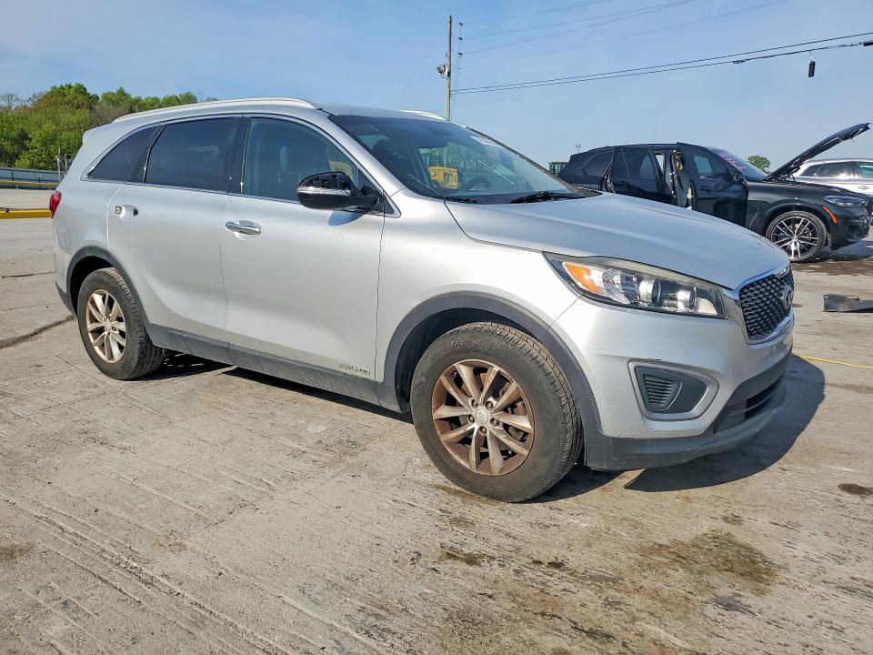 49145956 :رقم المزاد ، 5XYPGDA56JG413872 vin ، 2018 Kia Sorento مزاد بيع