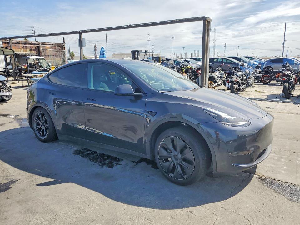 48802016 :رقم المزاد ، 7SAYGDEE2RF130356 vin ، 2024 Tesla Model Y مزاد بيع