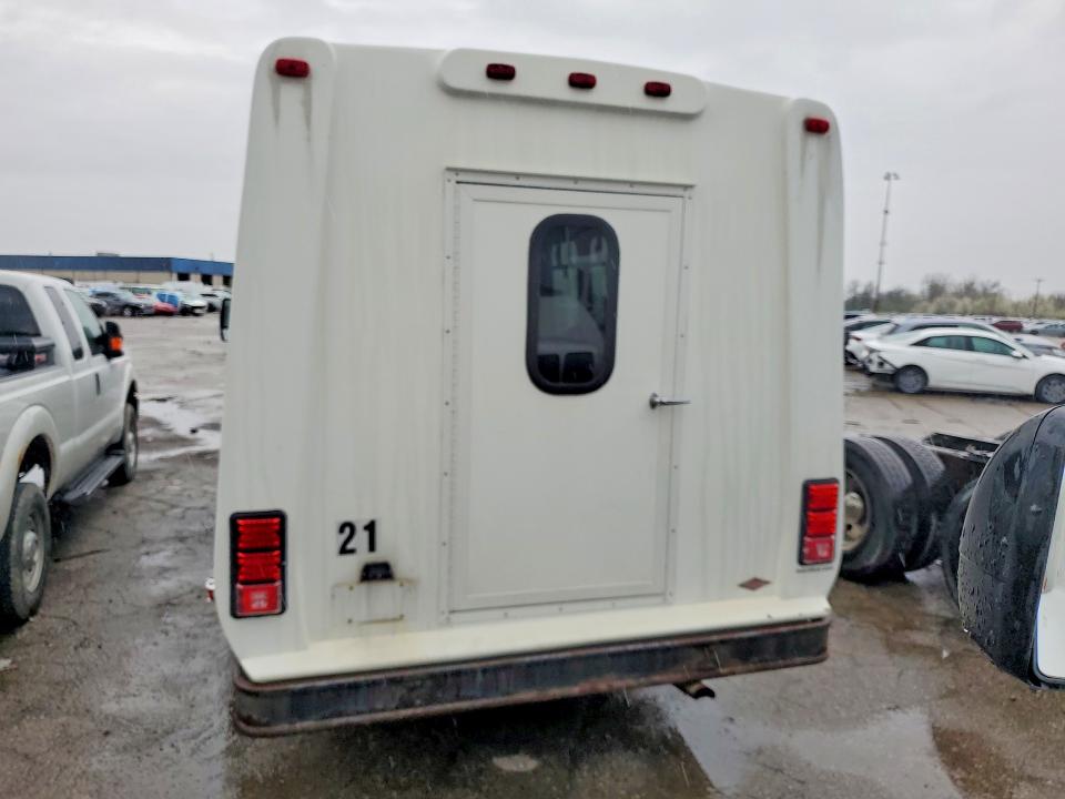 52266356 :رقم المزاد ، 1FDEE3FL2GDC33192 vin ، 2016 Ford Econoline مزاد بيع