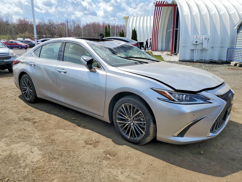 49446686 :رقم المزاد ، 58ADZ1B1XSU193258 vin ، 2025 Lexus Es 350 مزاد بيع