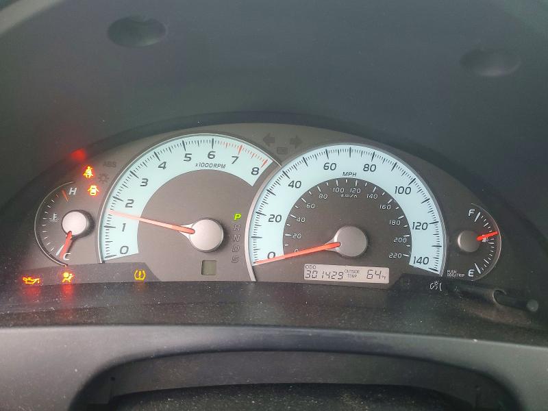 51189866 :رقم المزاد ، 4T1BF3EK1AU032433 vin ، 2010 Toyota Camry مزاد بيع