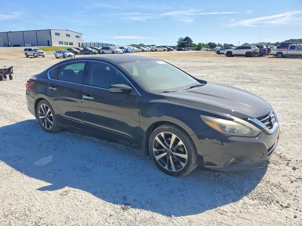 Продаж на аукціоні авто 2017 Nissan Altima, vin: 1N4AL3AP3HC151990, номер лоту: 50414366