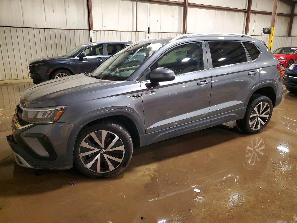 Продажа на аукционе авто 2022 Volkswagen Taos, vin: 3VVWX7B20NM042350, номер лота: 49044456