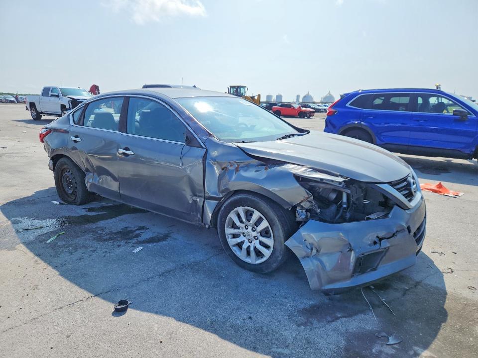 2017 Nissan Altima მანქანა იყიდება აუქციონზე, vin: 1N4AL3AP2HC241759, აუქციონის ნომერი: 51327886