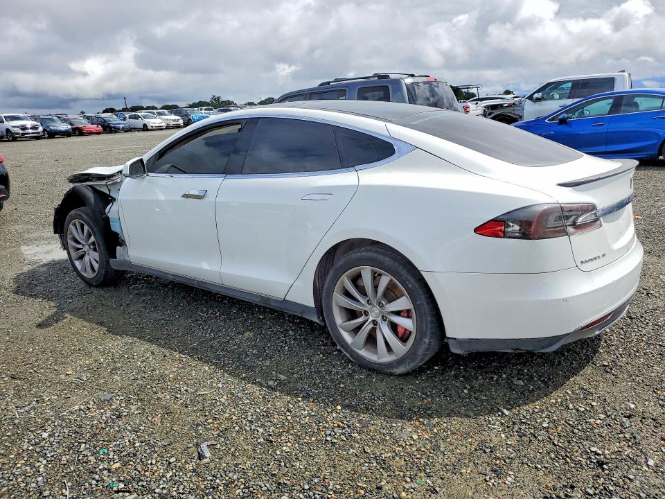 50809396 :رقم المزاد ، 5YJSA1H17EFP37214 vin ، 2014 Tesla Model S مزاد بيع