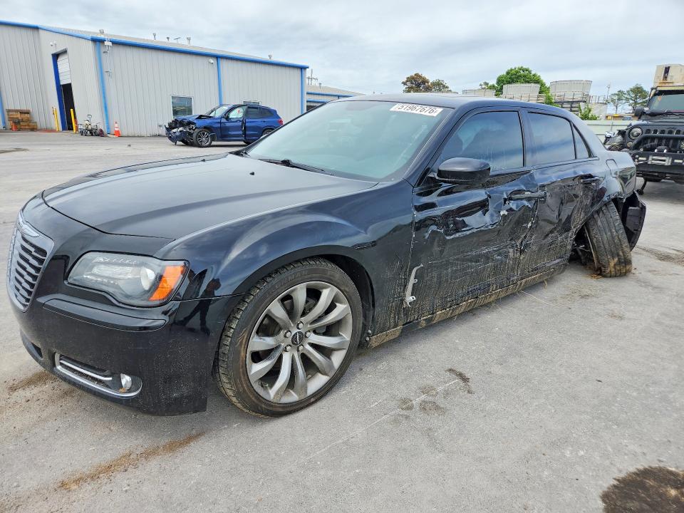 2014 Chrysler 300 მანქანა იყიდება აუქციონზე, vin: 2C3CCABG8EH352500, აუქციონის ნომერი: 51967676