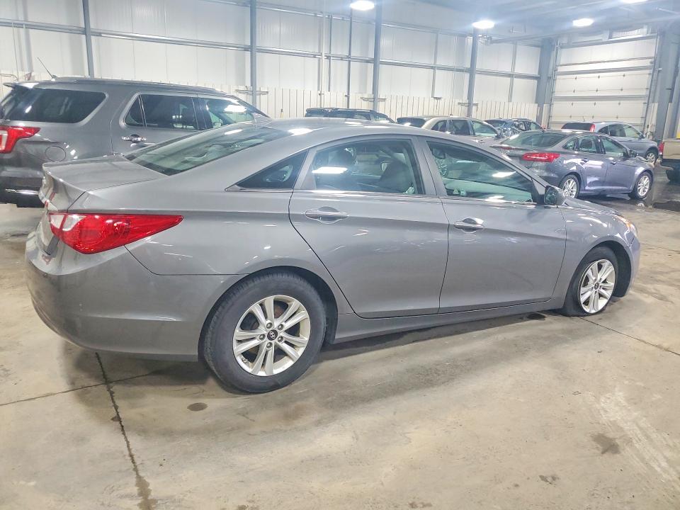 2013 Hyundai Sonata მანქანა იყიდება აუქციონზე, vin: 5NPEB4AC3DH700653, აუქციონის ნომერი: 50838236