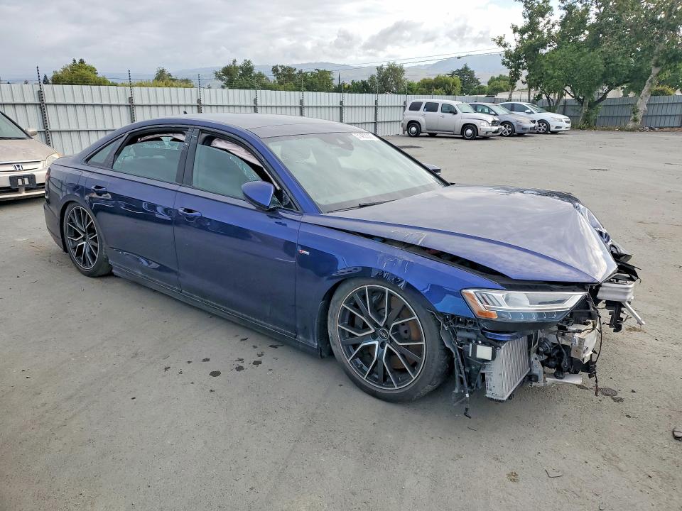 Продаж на аукціоні авто 2021 Audi A8, vin: WAU8EAF88MN013723, номер лоту: 51453386