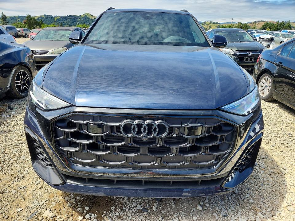 2025 Audi Q8 მანქანა იყიდება აუქციონზე, vin: WA1FVBF10SD037286, აუქციონის ნომერი: 50576016