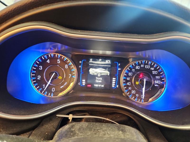 Продажа на аукционе авто 2015 Chrysler 200, vin: 1C3CCCAB9FN607813, номер лота: 51474636