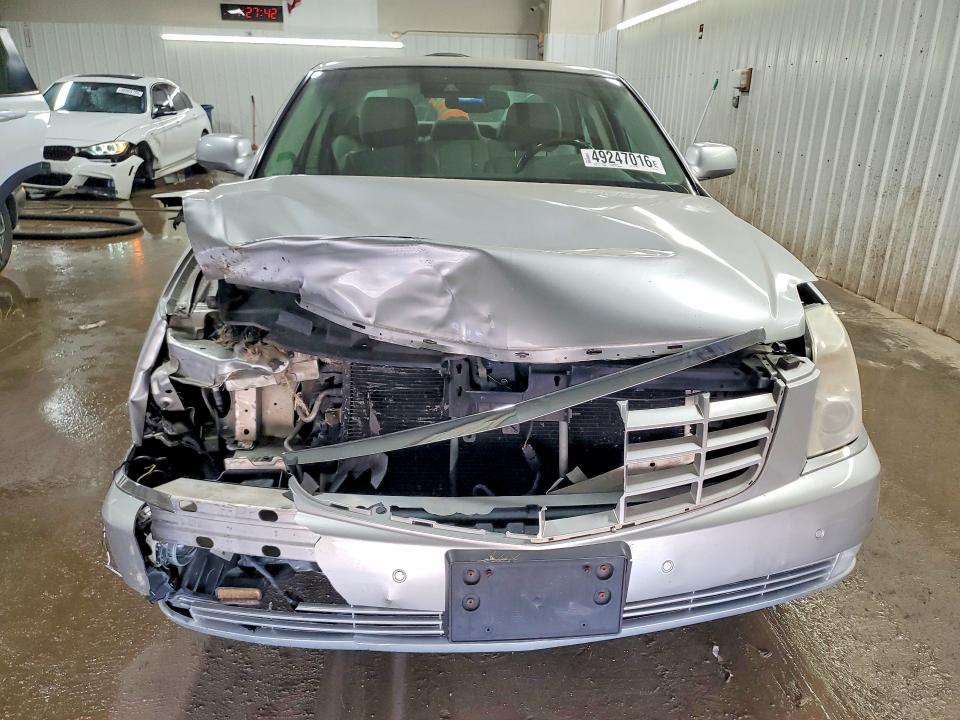 2010 Cadillac Dts მანქანა იყიდება აუქციონზე, vin: 1G6KH5EY7AU131419, აუქციონის ნომერი: 49247016