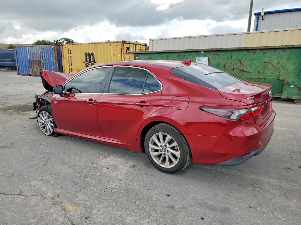 2021 Toyota Camry მანქანა იყიდება აუქციონზე, vin: 4T1C11AK7MU483464, აუქციონის ნომერი: 51669226