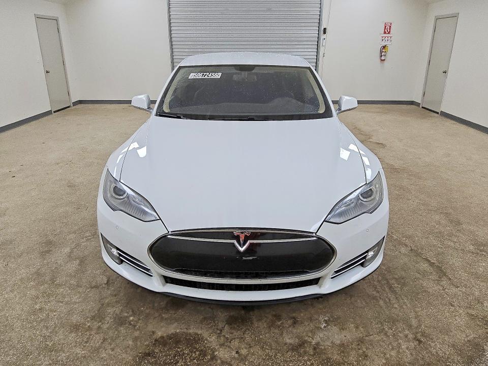 Продаж на аукціоні авто 2014 Tesla Model S, vin: 5YJSA1H13EFP44290, номер лоту: 50672456