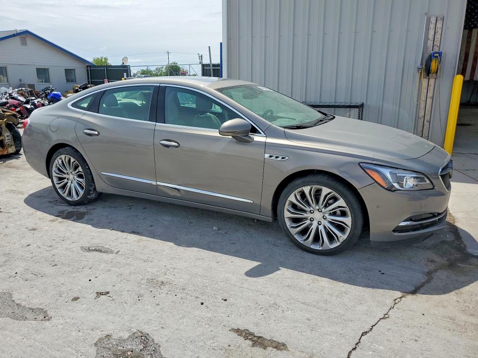 49900966 :رقم المزاد ، 1G4ZR5SS3JU118042 vin ، 2018 Buick Lacrosse مزاد بيع