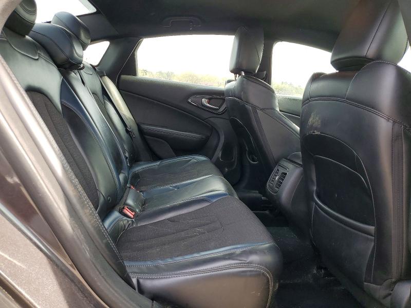 Aukcja sprzedaży 2015 Chrysler 200, vin: 1C3CCCBB3FN614965, numer aukcji: 49554956