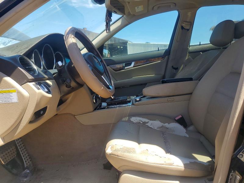 Продаж на аукціоні авто 2013 Mercedes-benz C, vin: WDDGF4HB4DR254005, номер лоту: 48820786