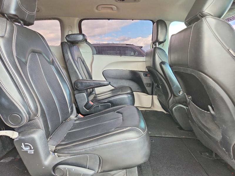 48493766 :رقم المزاد ، 2C4RC1DG0LR148655 vin ، 2020 Chrysler Voyager مزاد بيع