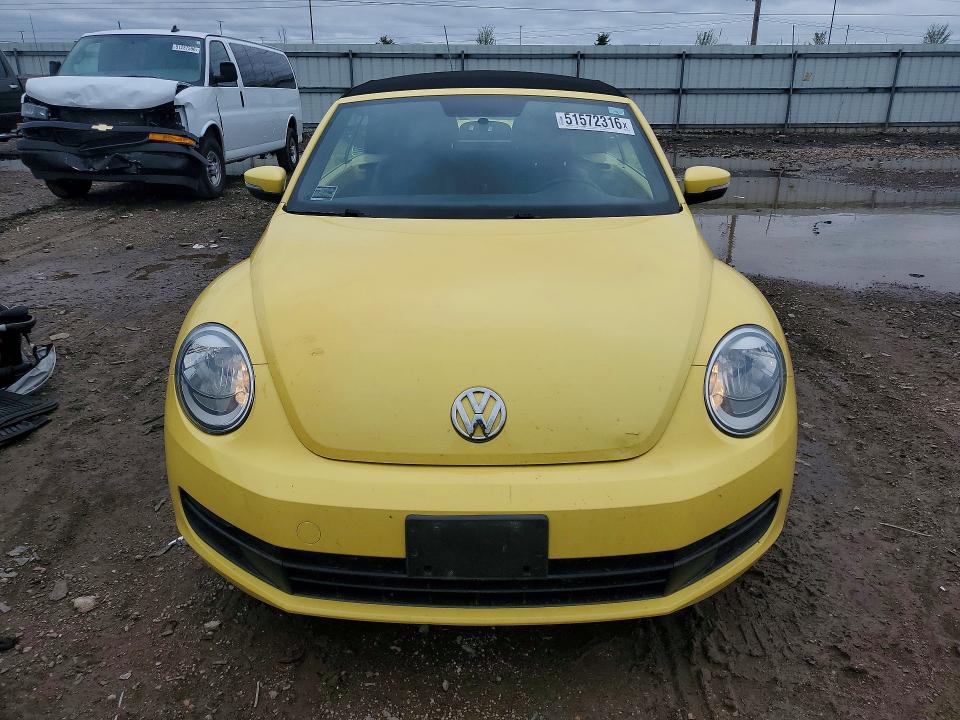 51572316 :رقم المزاد ، 3VW5P7AT2DM806425 vin ، 2013 Volkswagen Beetle مزاد بيع