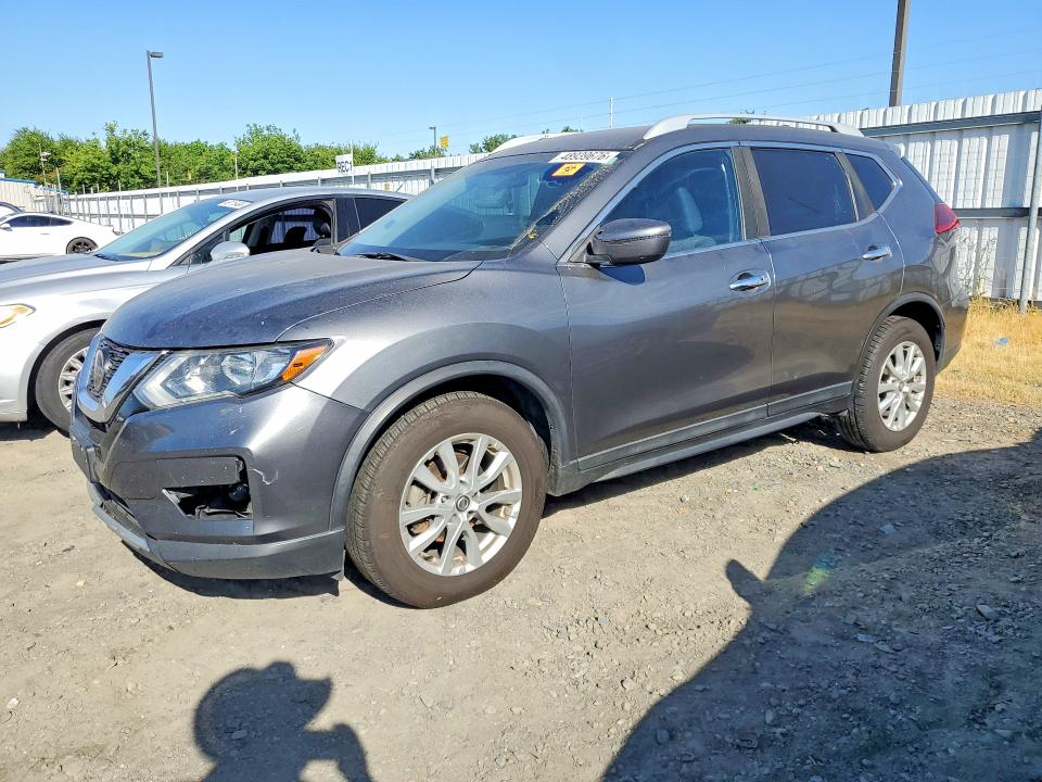 48939676 :رقم المزاد ، 5N1AT2MT2JC823374 vin ، 2018 Nissan Rogue مزاد بيع