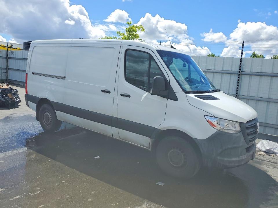 48138286 :رقم المزاد ، W1Y70BGY9NT089221 vin ، 2022 Mercedes-benz Sprinter مزاد بيع
