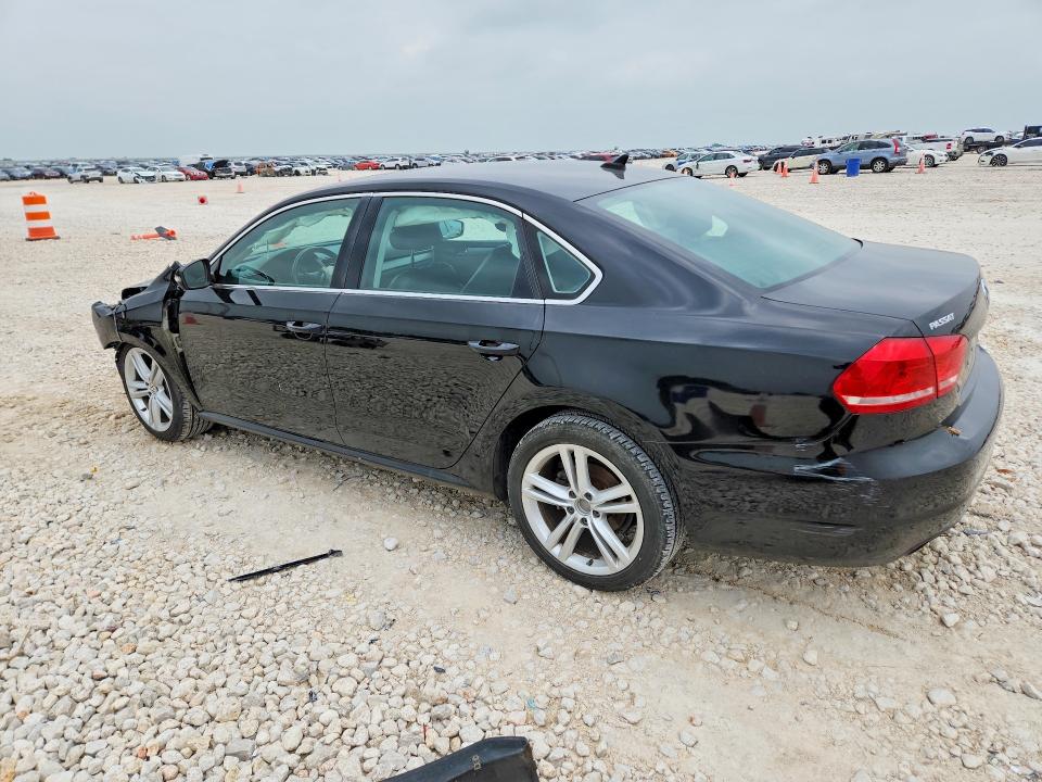 51499716 :رقم المزاد ، 1VWBT7A38EC074822 vin ، 2014 Volkswagen Passat مزاد بيع