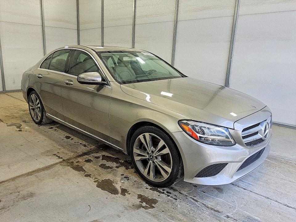 50409826 :رقم المزاد ، 55SWF8DB8KU316817 vin ، 2019 Mercedes-benz C مزاد بيع