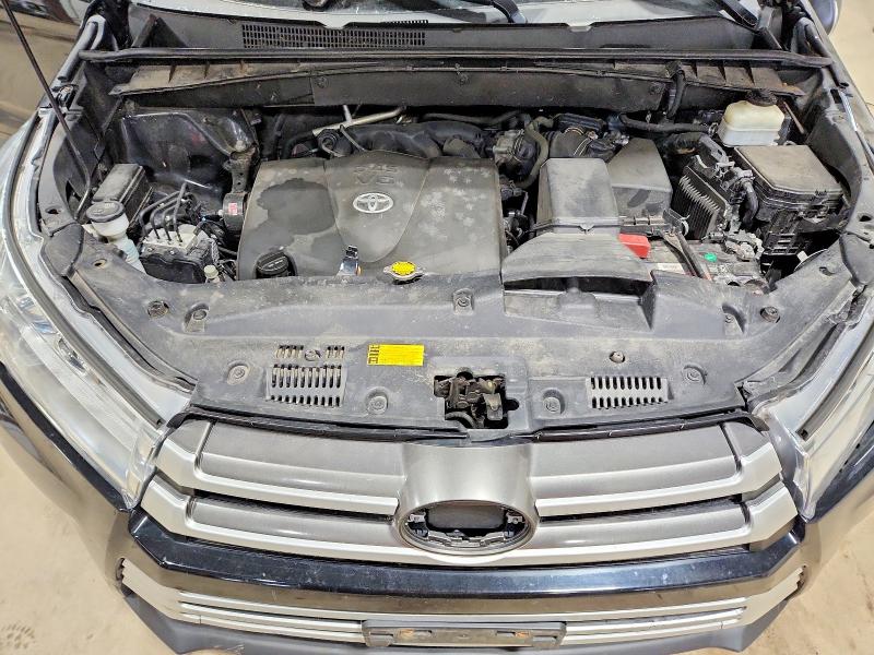 2017 Toyota Highlander მანქანა იყიდება აუქციონზე, vin: 5TDJZRFH9HS451979, აუქციონის ნომერი: 49005106