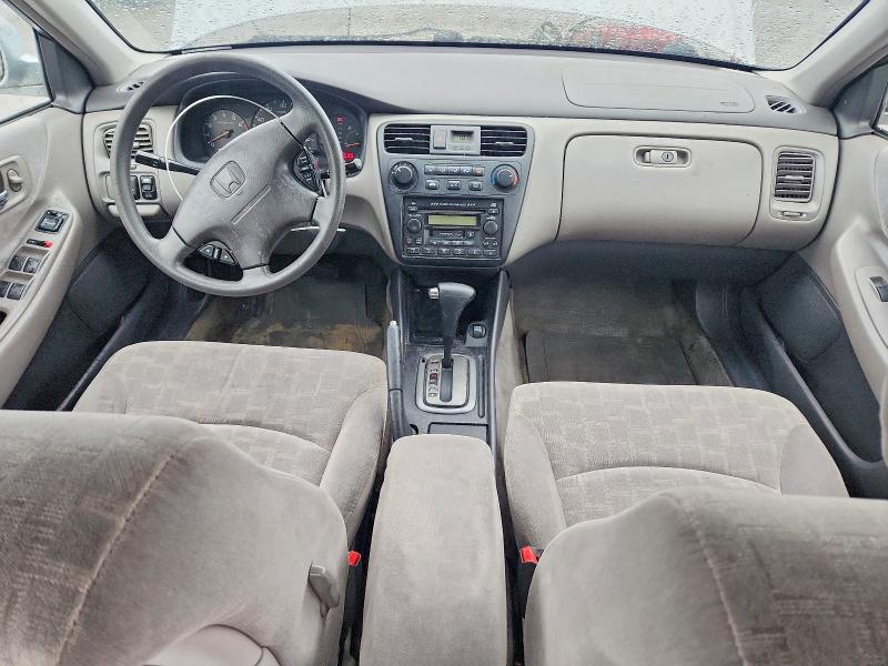 51933146 :رقم المزاد ، 1HGCG56662A166166 vin ، 2002 Hond Accord مزاد بيع