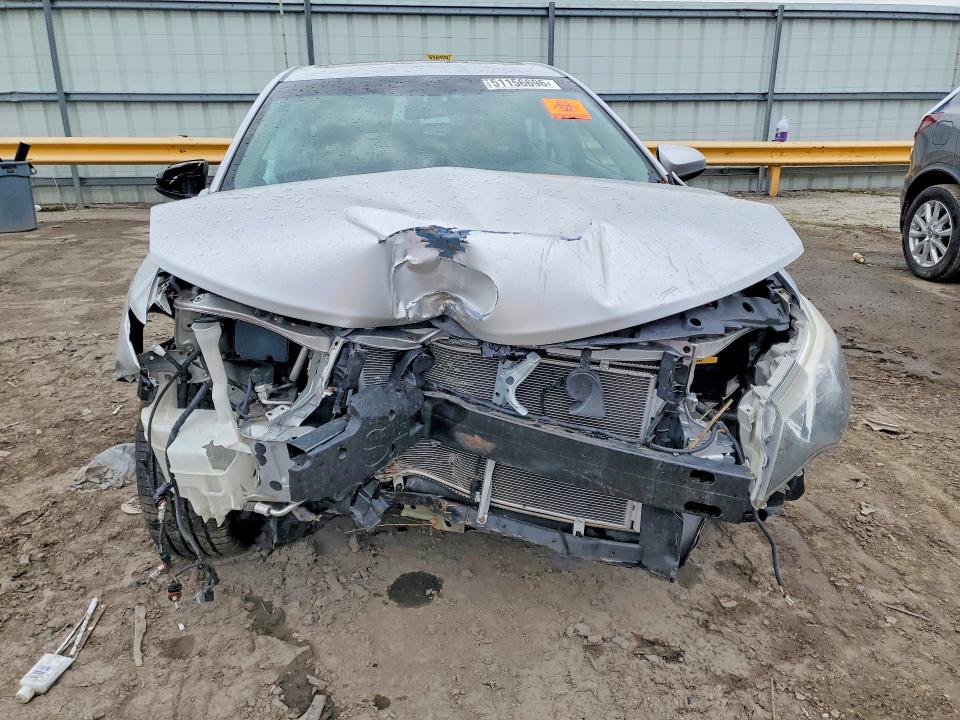 2014 Toyota Camry მანქანა იყიდება აუქციონზე, vin: 4T1BF1FK4EU742435, აუქციონის ნომერი: 51156696