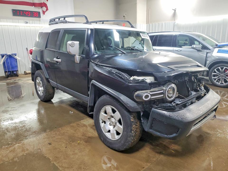48325796 :رقم المزاد ، JTEBU11F38K049663 vin ، 2008 Toyota Fj Cruiser مزاد بيع