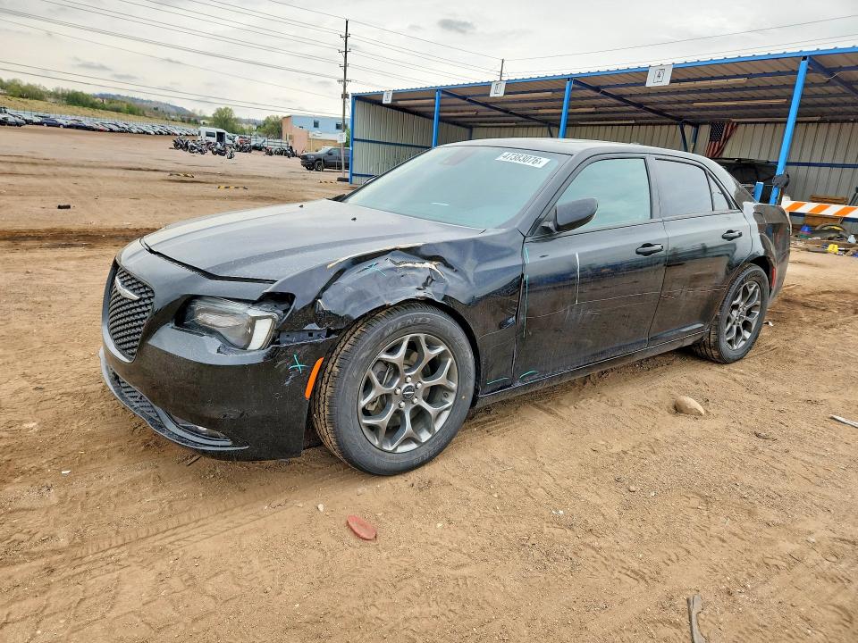 47383076 :رقم المزاد ، 2C3CCAGGXJH321204 vin ، 2018 Chrysler 300 مزاد بيع