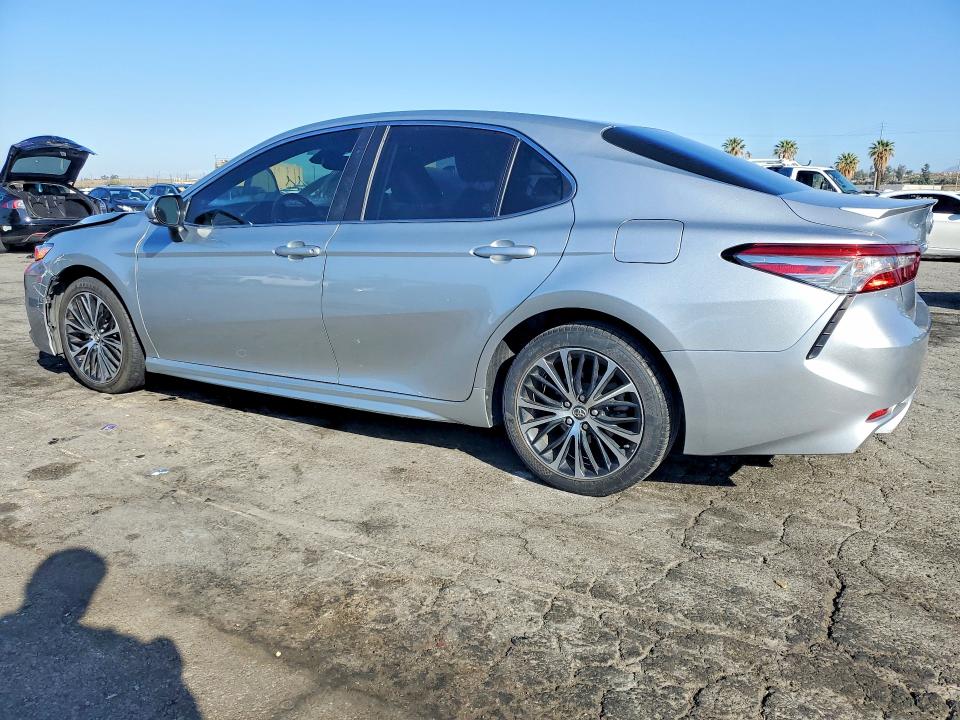 Aukcja sprzedaży 2018 Toyota Camry, vin: 4T1B11HK8JU577009, numer aukcji: 49860336