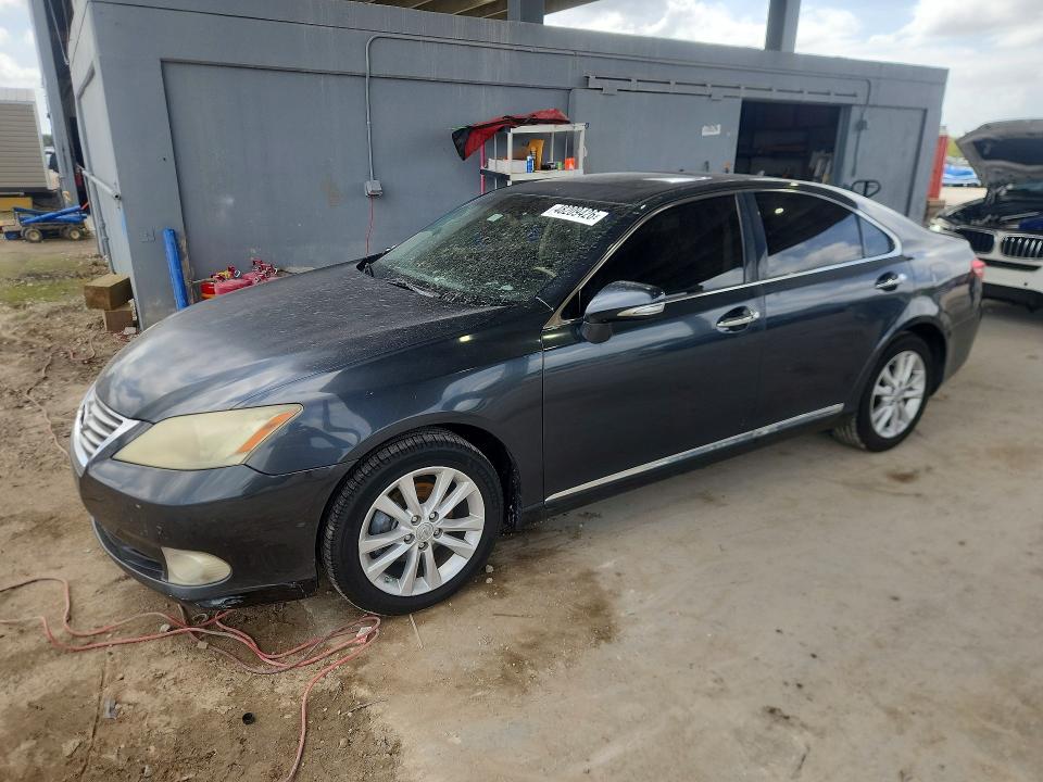 48209426 :رقم المزاد ، JTHBK1EG8B2433585 vin ، 2011 Lexus Es 350 مزاد بيع