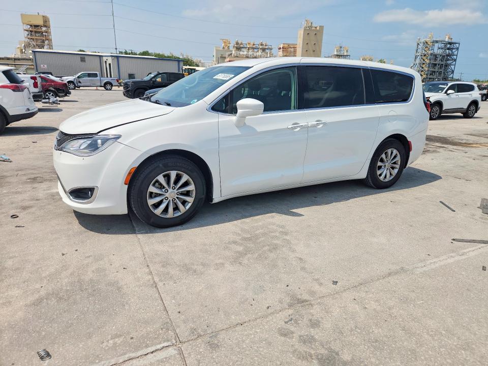 51716586 :رقم المزاد ، 2C4RC1FG3JR116759 vin ، 2018 Chrysler Pacifica مزاد بيع