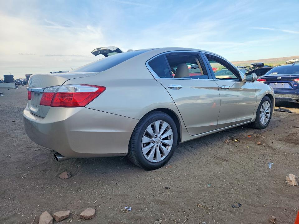 2015 Honda Accord მანქანა იყიდება აუქციონზე, vin: 1HGCR2F82FA096584, აუქციონის ნომერი: 48622316