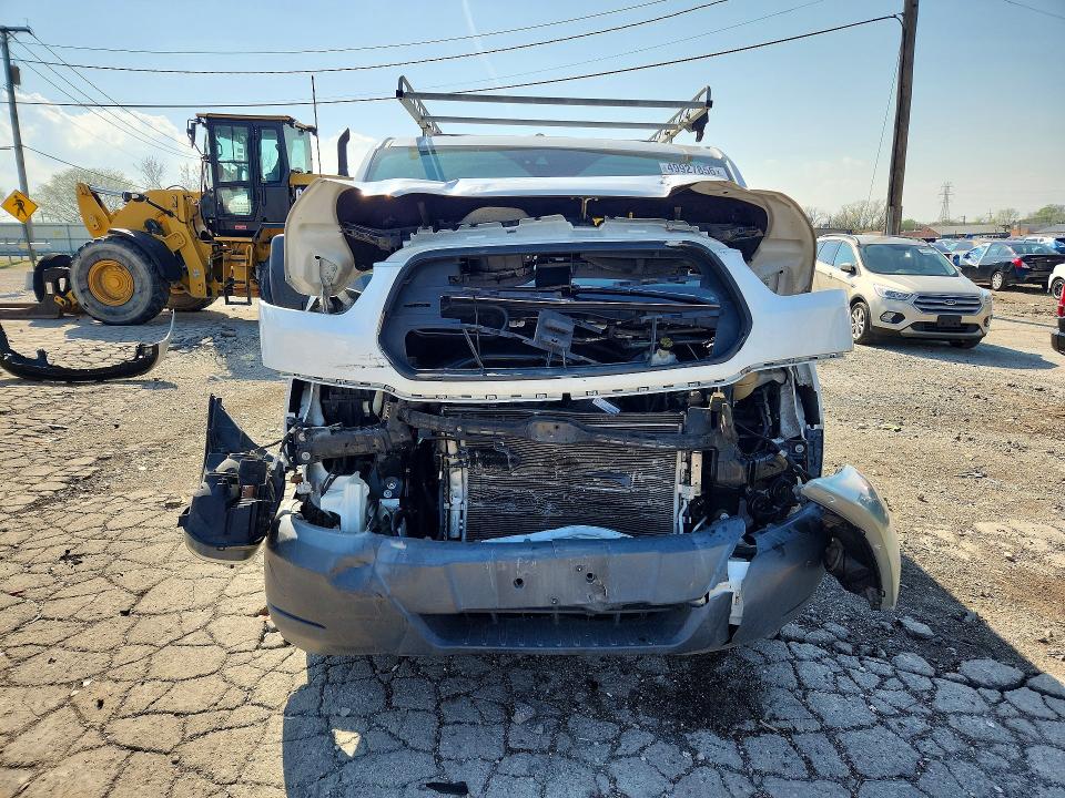 49927856 :رقم المزاد ، 1FTNR1ZM7FKA55260 vin ، 2015 Ford Transit مزاد بيع