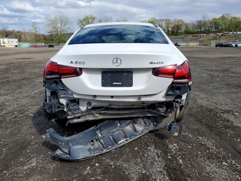 50617006 :رقم المزاد ، W1K3G4FB5NJ364589 vin ، 2022 Mercedes-benz A مزاد بيع