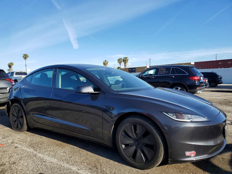 Продаж на аукціоні авто 2024 Tesla Model 3, vin: 5YJ3E1EB0RF810936, номер лоту: 50952686