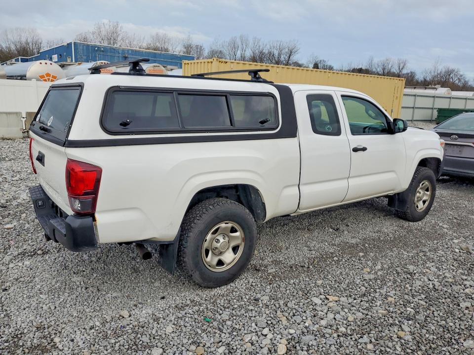 2018 Toyota Tacoma მანქანა იყიდება აუქციონზე, vin: 5TFSX5ENXJX061015, აუქციონის ნომერი: 48670756