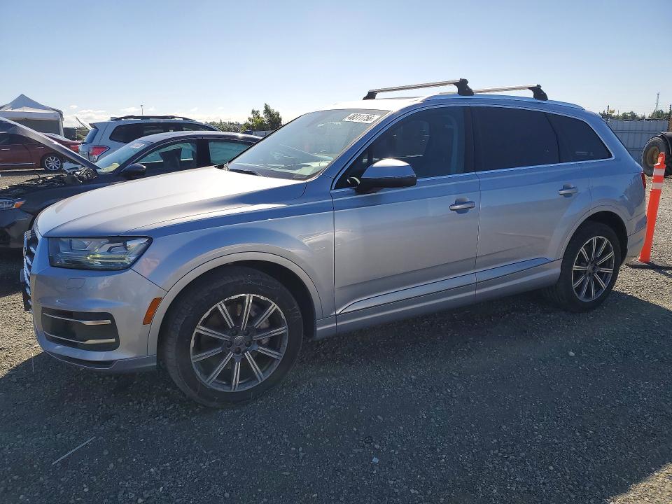 2017 Audi Q7 მანქანა იყიდება აუქციონზე, vin: WA1VAAF76HD001469, აუქციონის ნომერი: 48311756