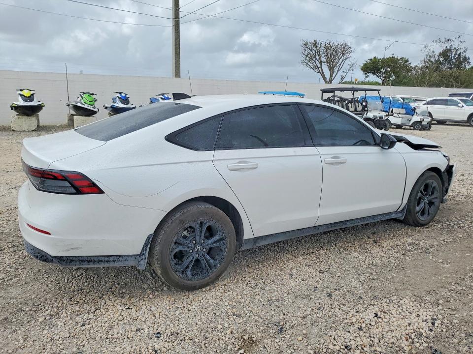2025 Honda Accord მანქანა იყიდება აუქციონზე, vin: 1HGCY1F41SA067002, აუქციონის ნომერი: 48592296
