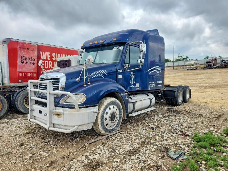 2005 Freightliner Conventional მანქანა იყიდება აუქციონზე, vin: 1FUJA6CK35LN87097, აუქციონის ნომერი: 50221886