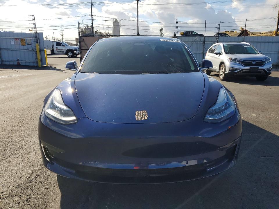 49790586 :رقم المزاد ، 5YJ3E1EA0KF326262 vin ، 2019 Tesla Model 3 مزاد بيع