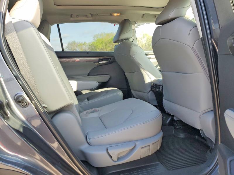 Продаж на аукціоні авто 2025 Toyota Highlander, vin: 5TDKDRBH3SS580929, номер лоту: 50833956