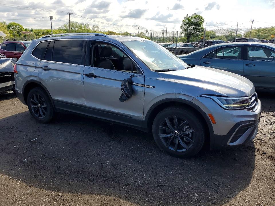 Продажа на аукционе авто 2022 Volkswagen Tiguan, vin: 3VV2B7AX9NM037402, номер лота: 51859786