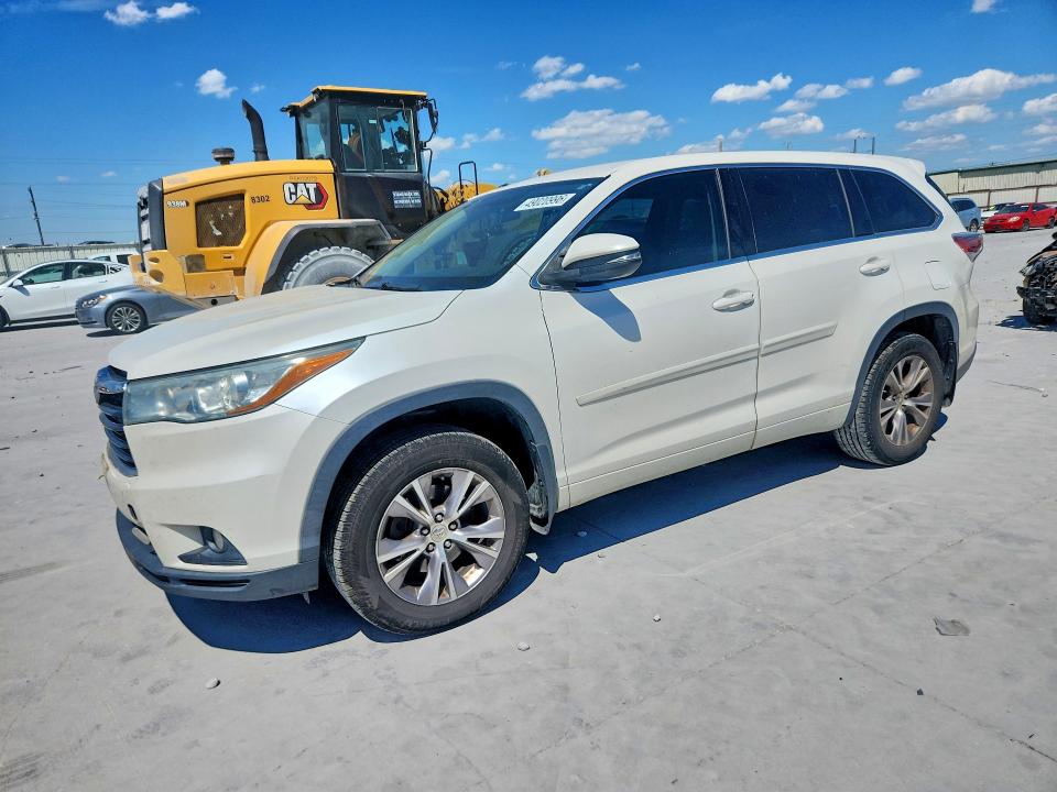 Auction sale of the 2015 Toyota Highlander, vin: 5TDZKRFH4FS117699, lot number: 49020996