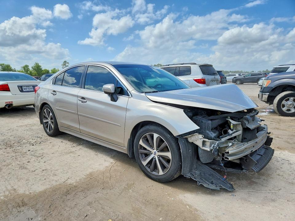 50613936 :رقم المزاد ، 4S3BNAN65H3068172 vin ، 2017 Subaru Legacy مزاد بيع