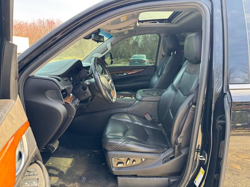 51020736 :رقم المزاد ، 1GYS4BKJ6HR196848 vin ، 2017 Cadillac Escalade مزاد بيع
