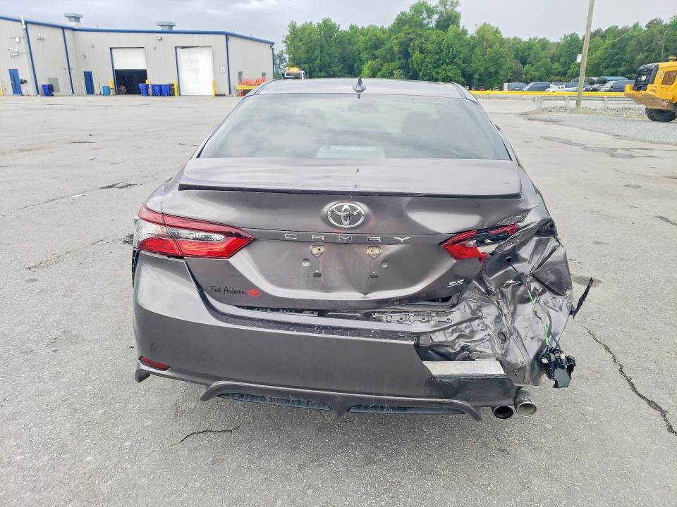 Продажа на аукционе авто 2022 Toyota Camry, vin: 4T1G11AK9NU057908, номер лота: 51338806